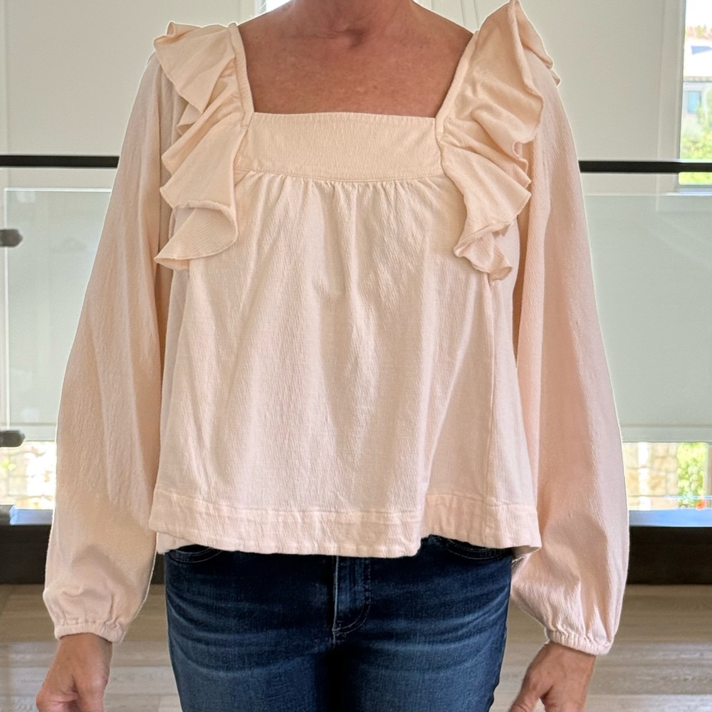 VENUS Cream Ruffled Boxy Blouse
